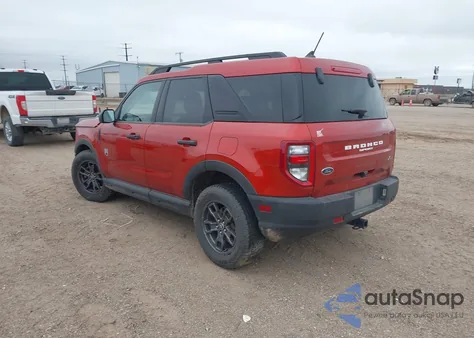 2022 Ford Bronco Sport Big Bend z USA, uszkodzony, nr VIN 3FMCR9B62NRE16465